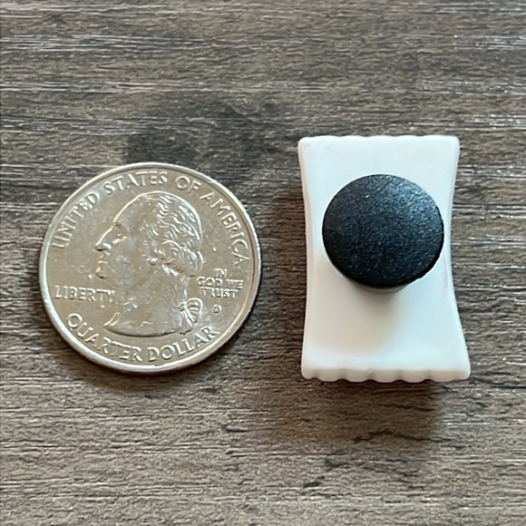 Handmade shoe charm - Picture 3 of 5